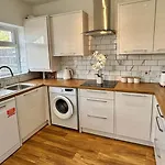 Filton 3 Bed Family - Free Parking & Fast Wi-fi Bristol