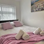 Filton 3 Bed Family - Free Parking & Fast Wi-fi