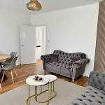 Orchid - 3-bedroom In Filton, بيت للعطل *