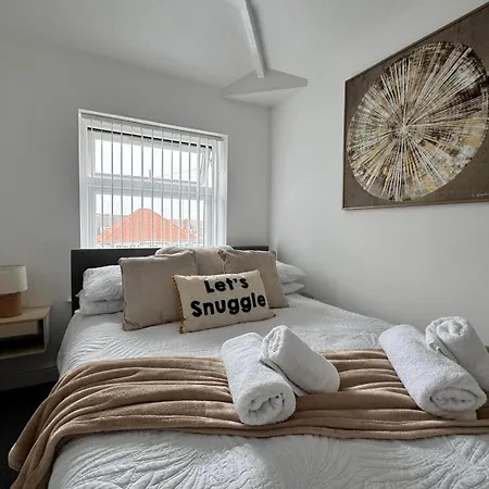 Filton 3 Bed Family - Free Parking & Fast Wi-fi Tatil Evi *