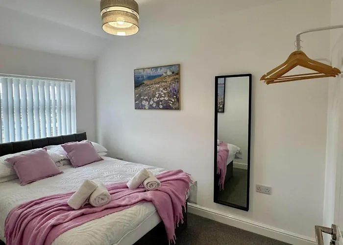 Orchid - 3-bedroom In Filton, * Bristol