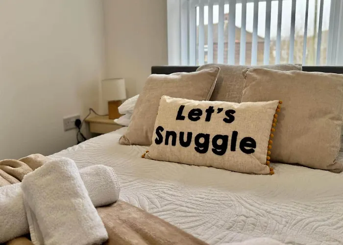 Orchid - 3-bedroom In Filton, *