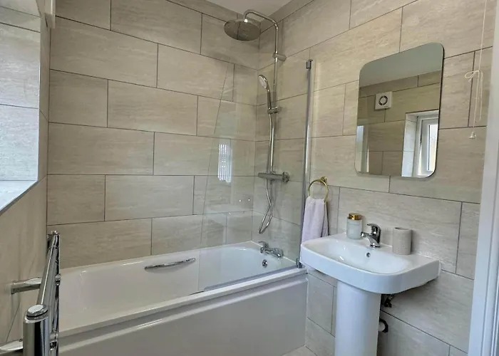 Orchid - 3-bedroom In Filton, * 布里斯托